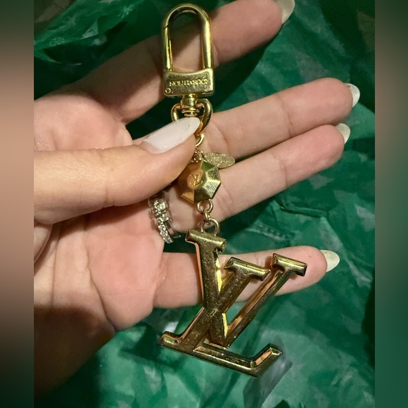 LV keychain/bag charm - Picture 3 of 4